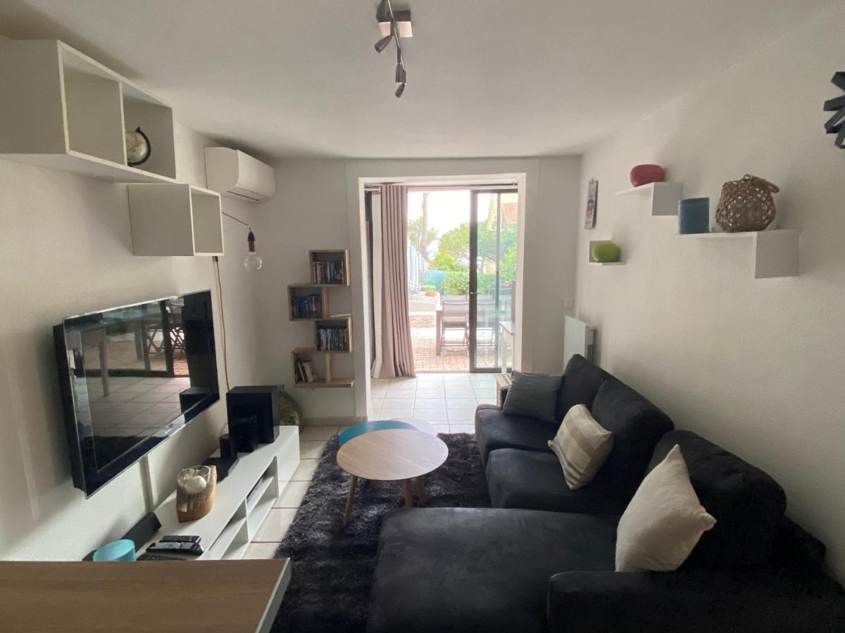 Logement Entier T2 Climatise, Parking Gratuit, Jardin, Plage A 2Min A Pied Sanary-sur-Mer Eksteriør bilde